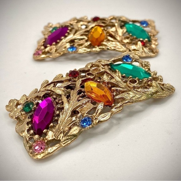 Vintage MUSI Multicolor Rhinestone Verdant Gold Tone Rectangular Shoe Clips - Picture 2 of 6